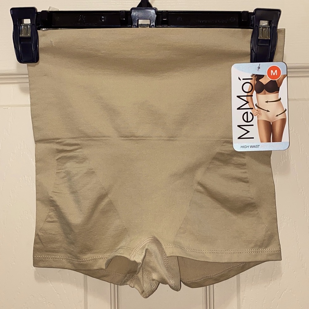 MeMoi SZ M Boy Shorts NWT